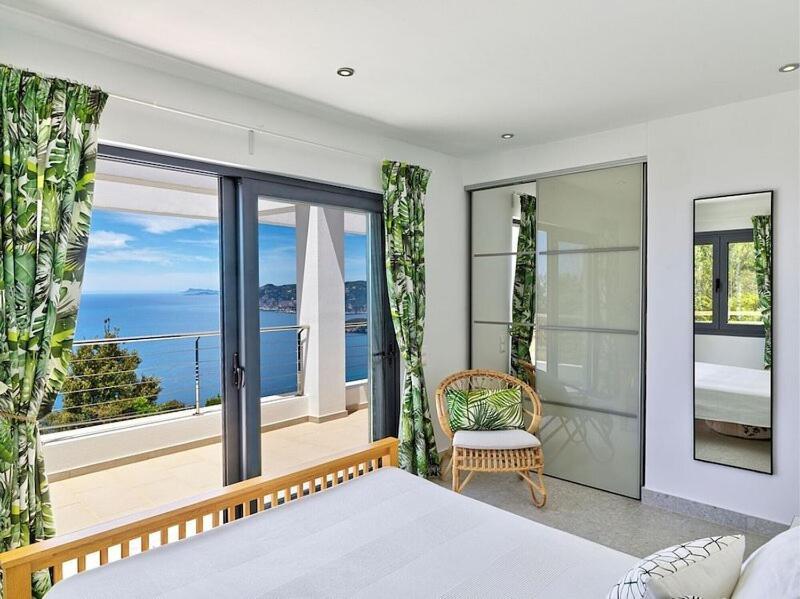 Clifftop Giannades