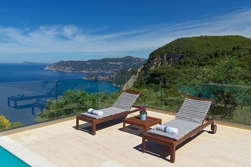 Clifftop Villa Giannades